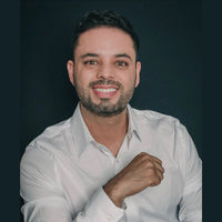 Dr. Andrés Cabrera
