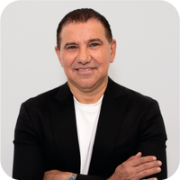 Dr. Giovani Bojanini